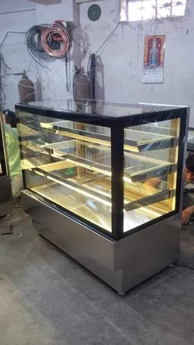Curved Glass Sweet Display Counter